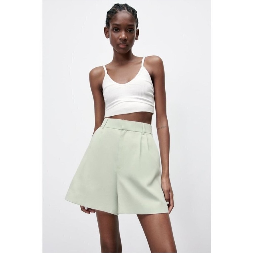Zara Pastel Green High Rise Linen Pleated Shorts XS